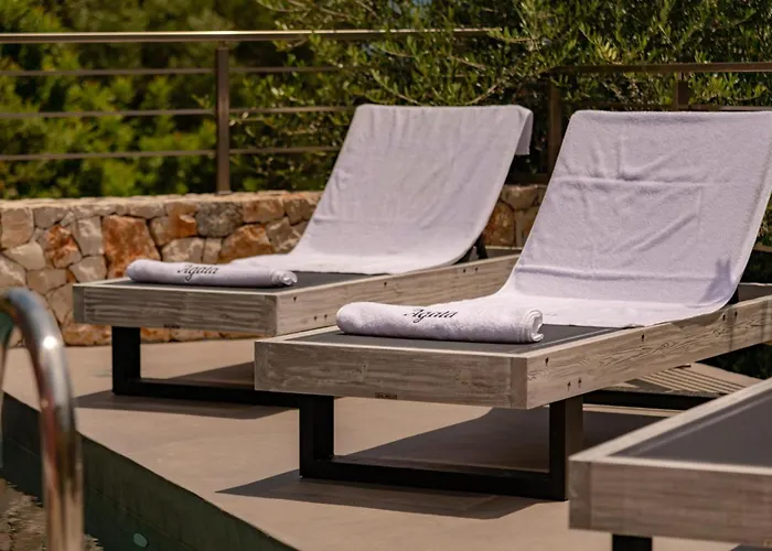 Agata By Vintage Travel *